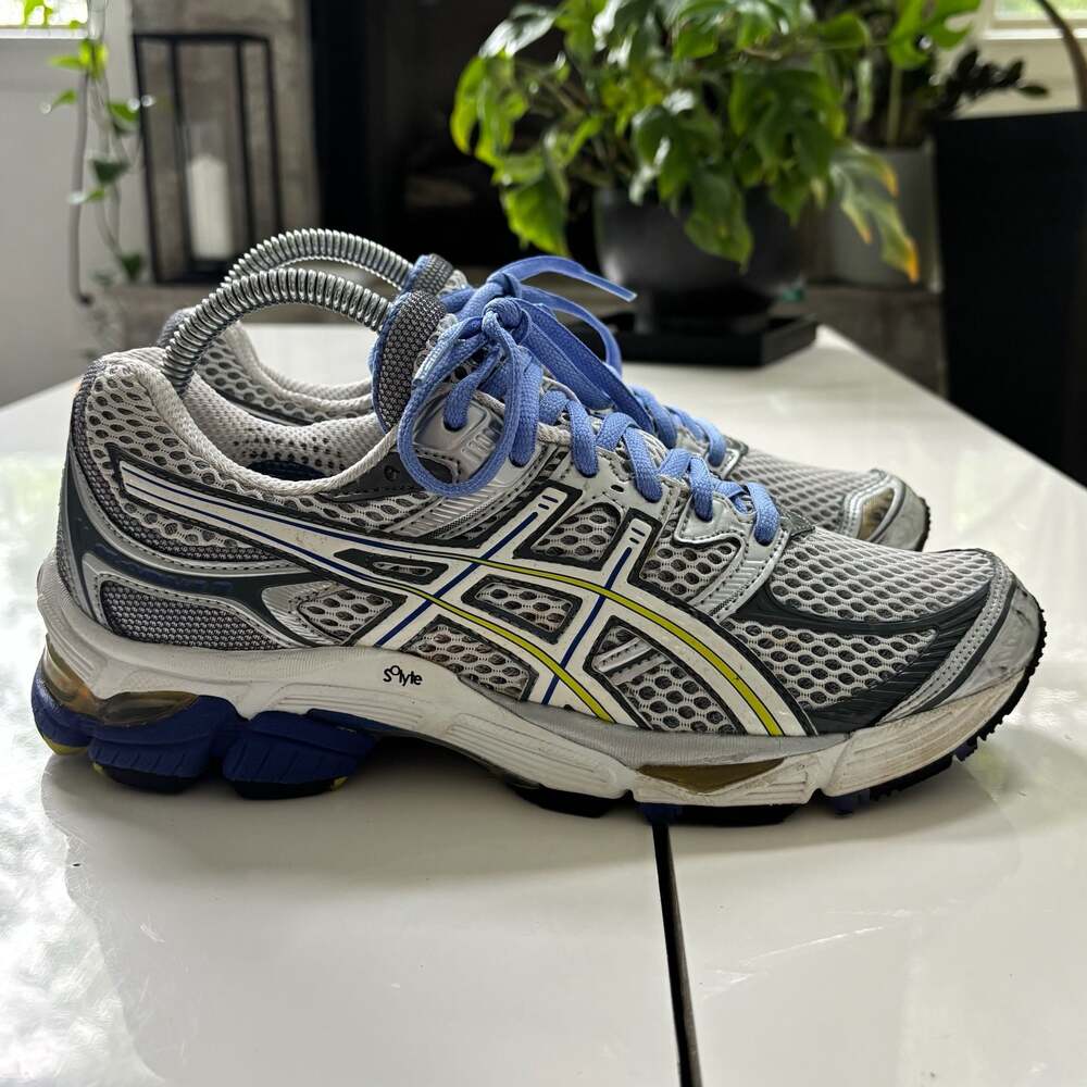 ASICS Gel-Cumulus 13 Silver Blue Yellow Running Shoes Women's Size 8.5